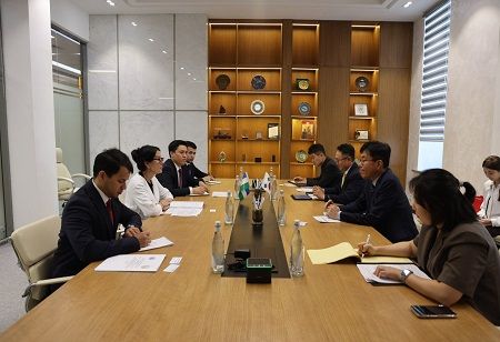 Uzbekistan and South Korea Expand Mining Partnership